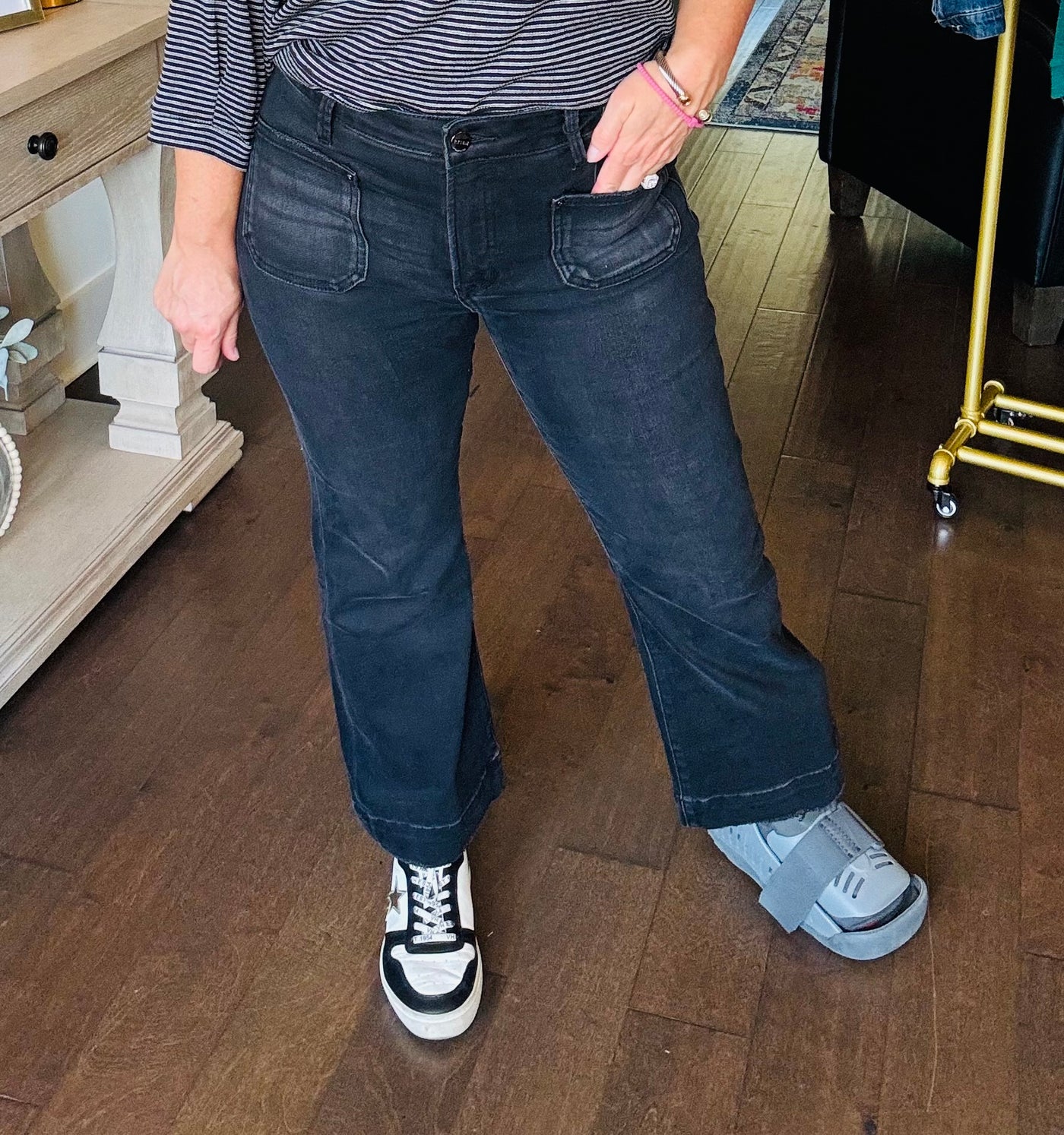 Risen - High Rise Patch Pocket Ankle Flare Jeans Black