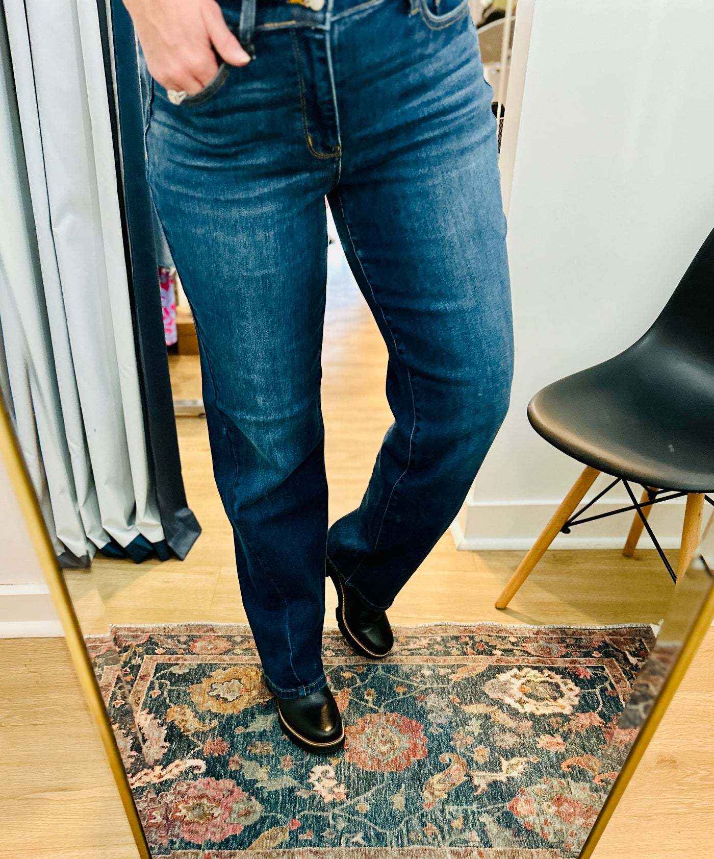 Judy Blue - Mid-Rise Straight Seam Detail Jeans