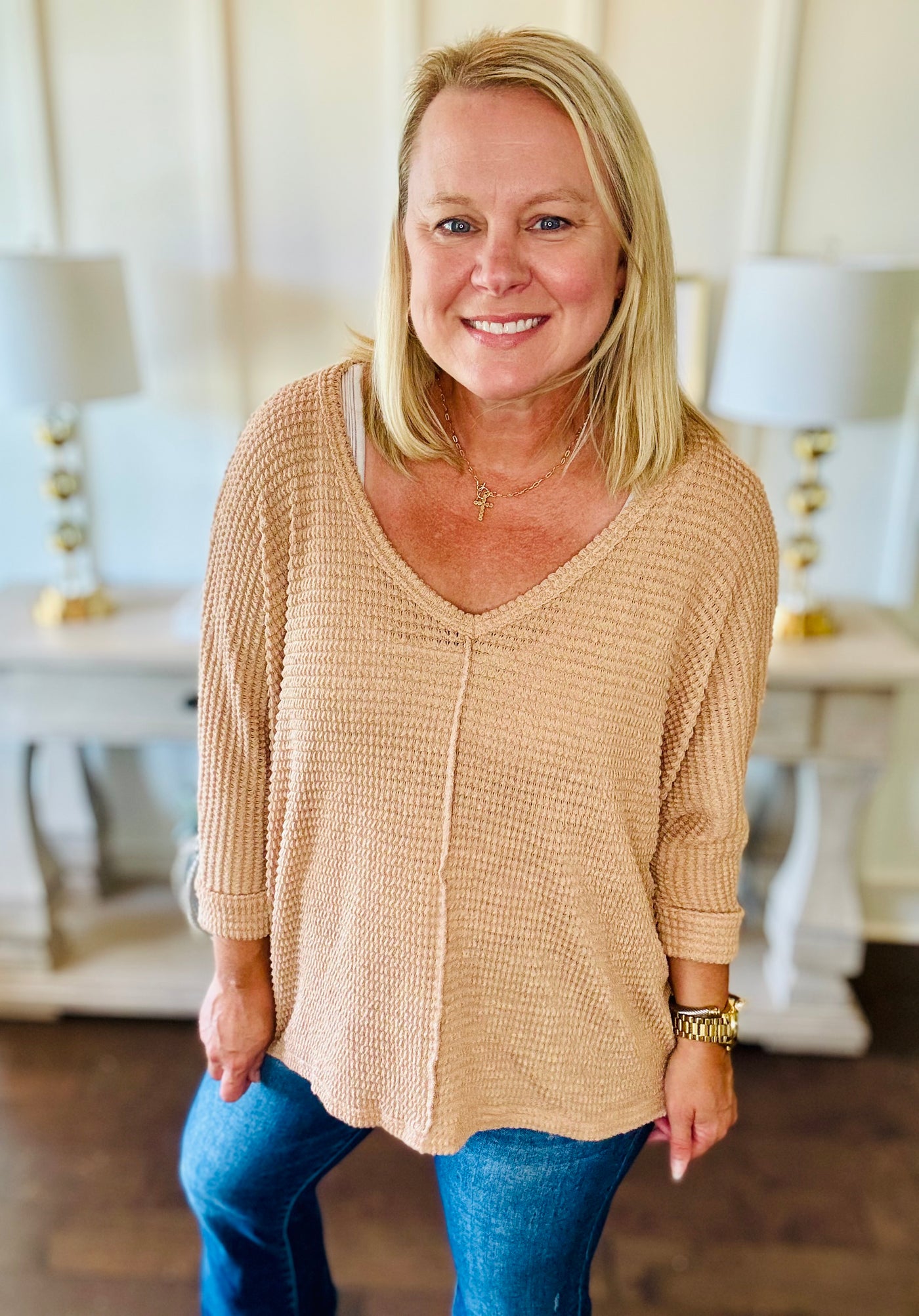 Lightweight V-Neck 3/4 Sleeve Top - Taupe