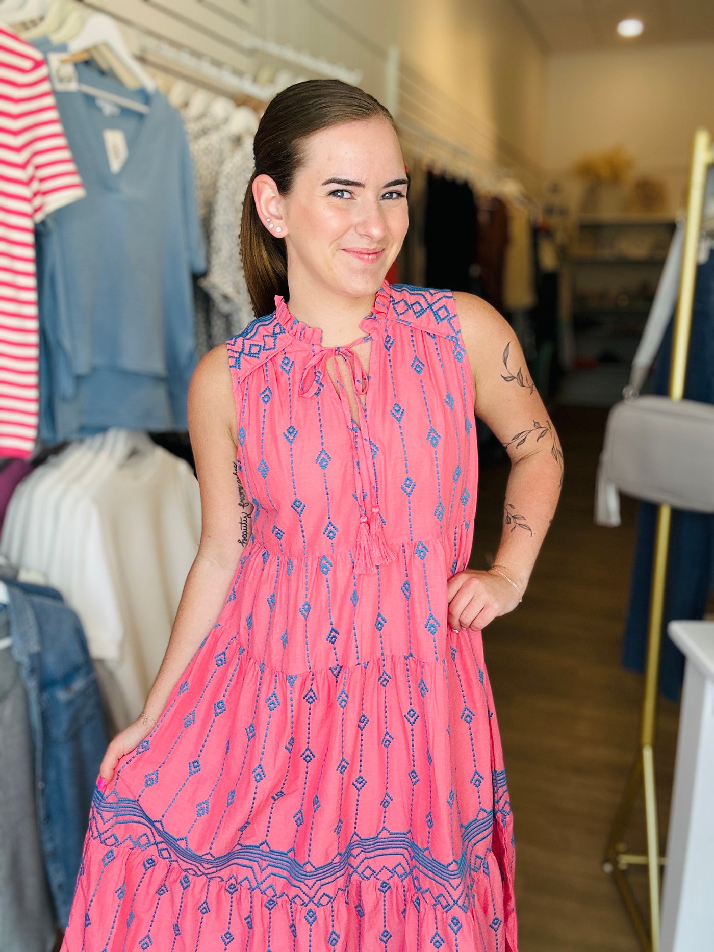 Embroidered Sleeveless Dress - Pink