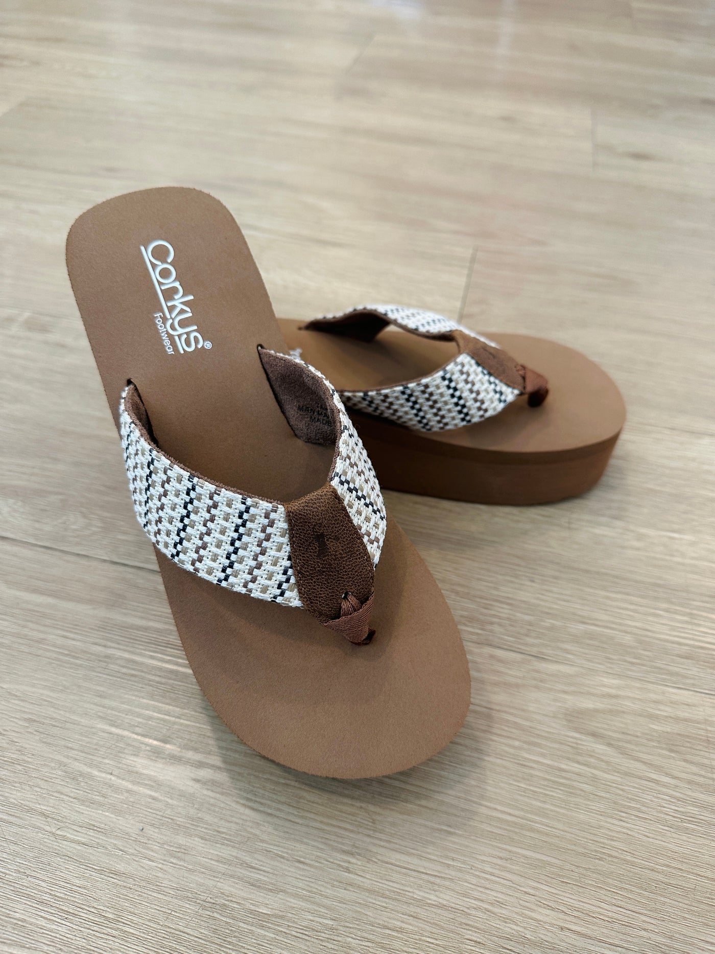 Corkys Take A Dip Sandal - Tan Multi