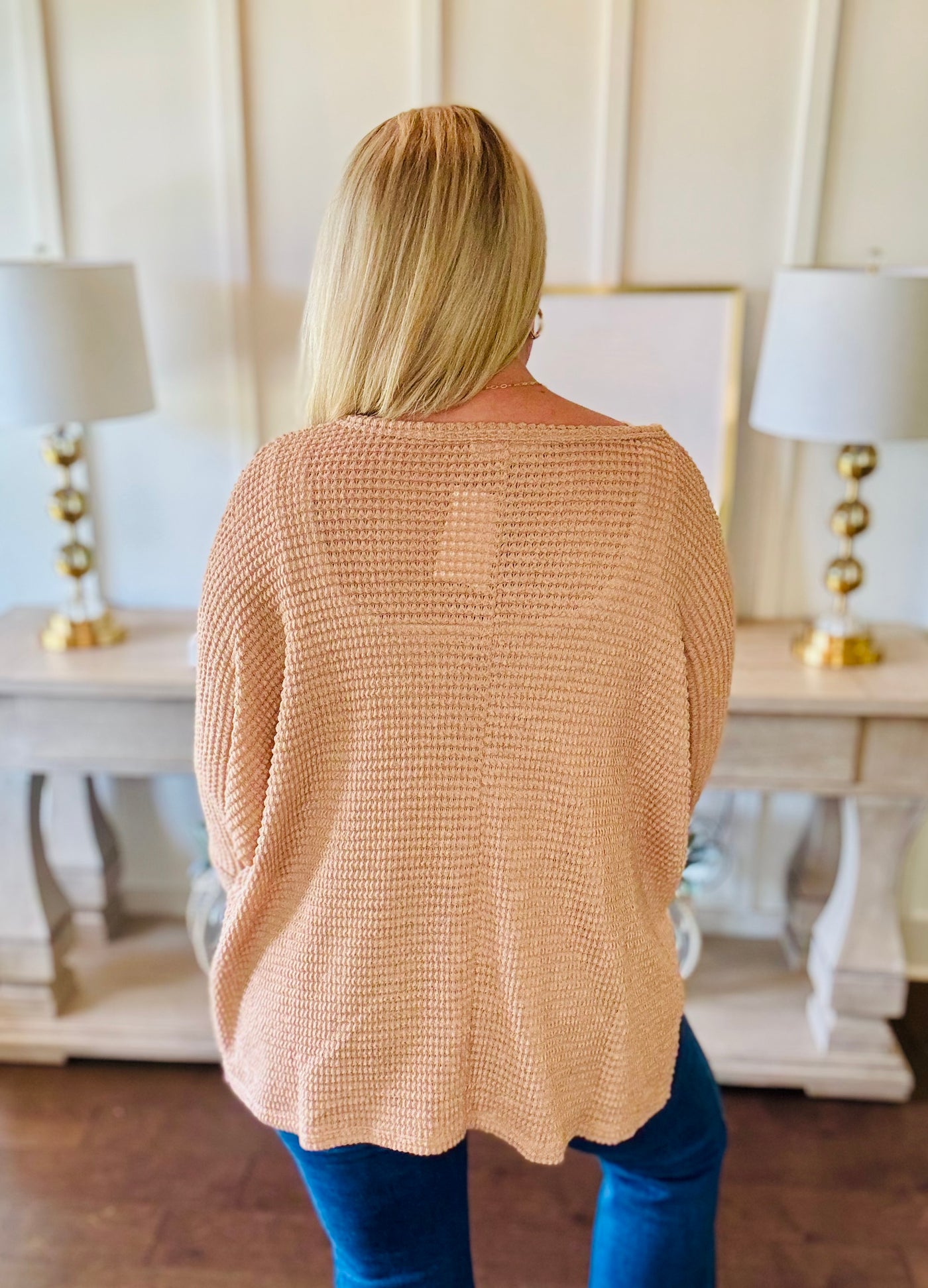 Lightweight V-Neck 3/4 Sleeve Top - Taupe