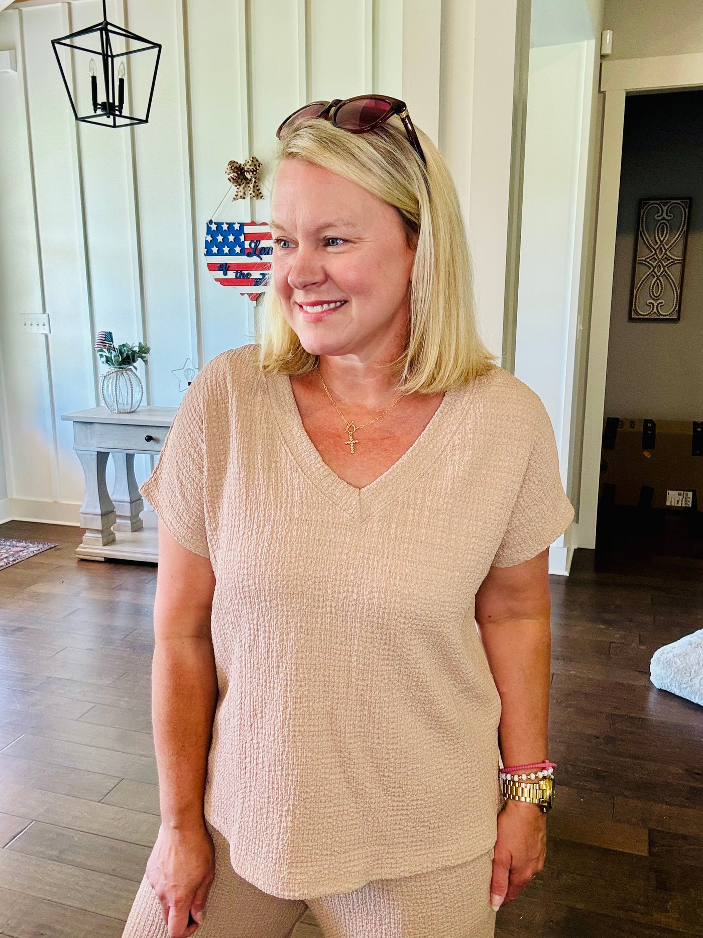 V-Neck Crinkle Short Sleeve - Tan