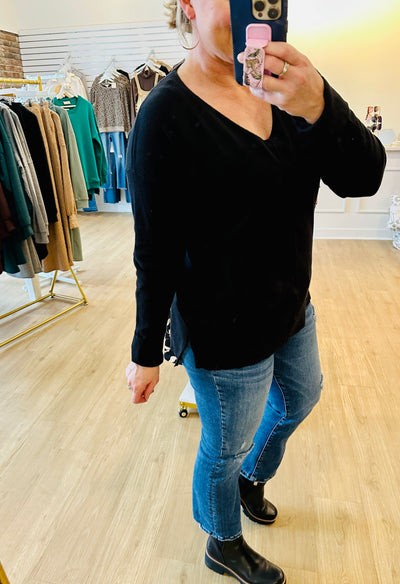 V-Neck Long Line Sweater - Black