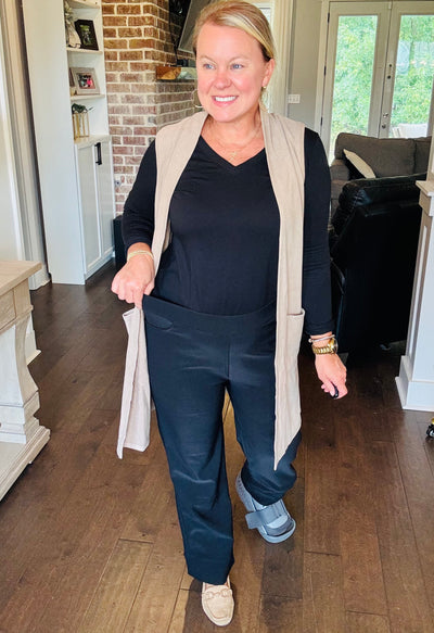 Georgie Wide Leg Pull On Pant - Black