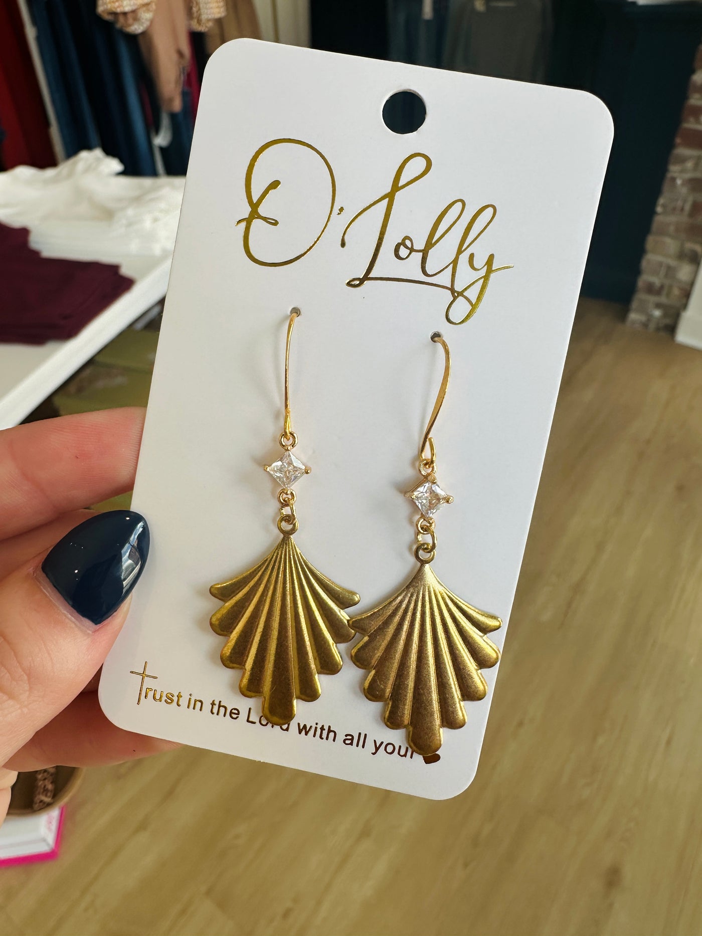 O'Lolly - Fan Dangle Gold Earrings
