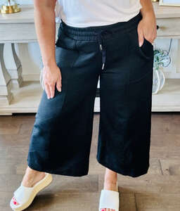 Crop Lightweight Textured Pants - Black
