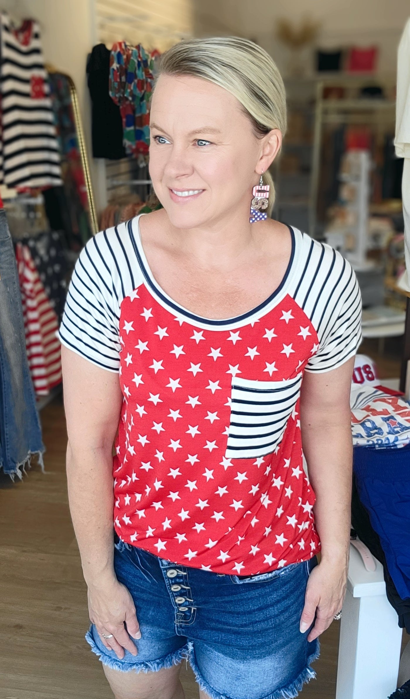 Red & White Stars Short Sleeve Top - Small to 3X