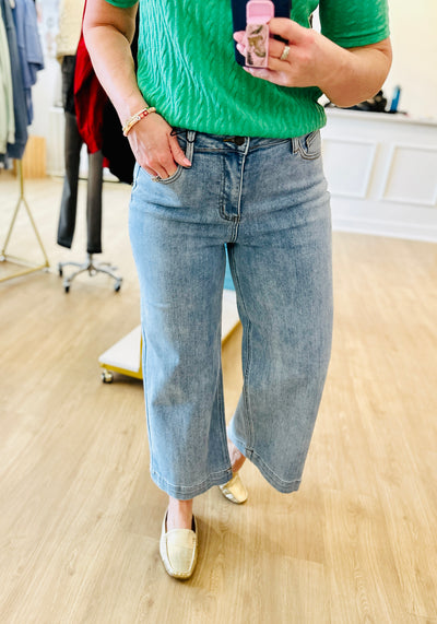 Risen - Wide Leg Crop Jeans
