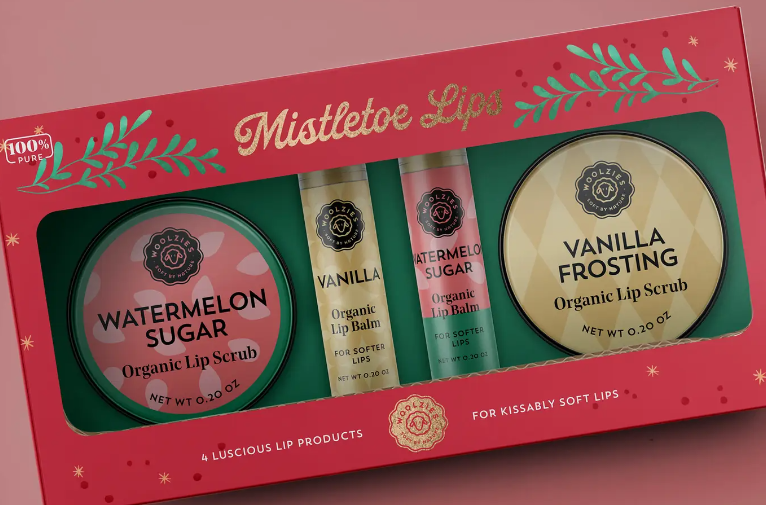 The Mistletoe Lips Set of 4