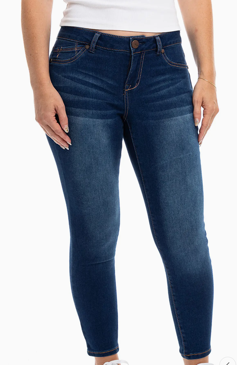 Petite - Mid-Rise Skinny Dark Jean