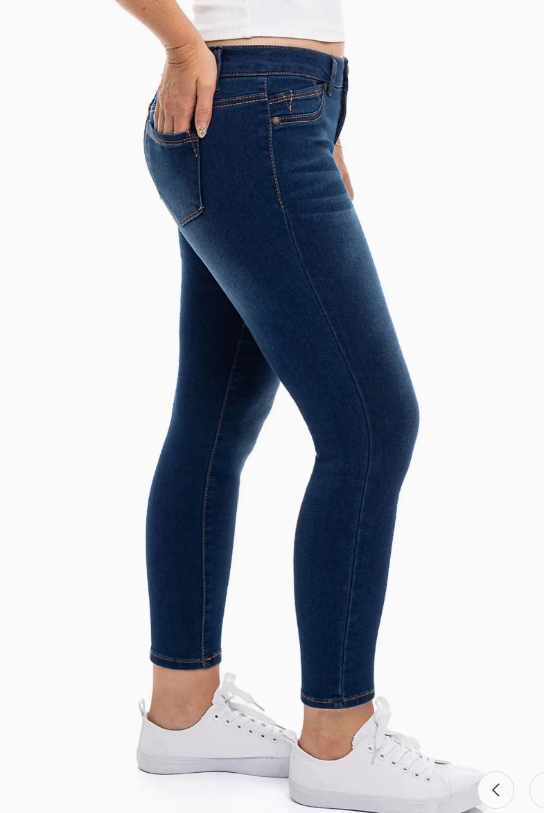 Petite - Mid-Rise Skinny Dark Jean