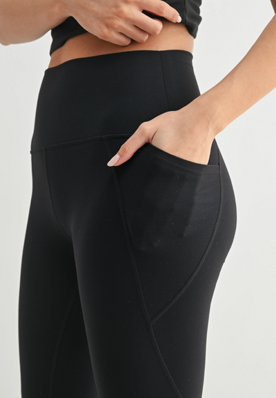 Tapered Band Essential Leggings - Black