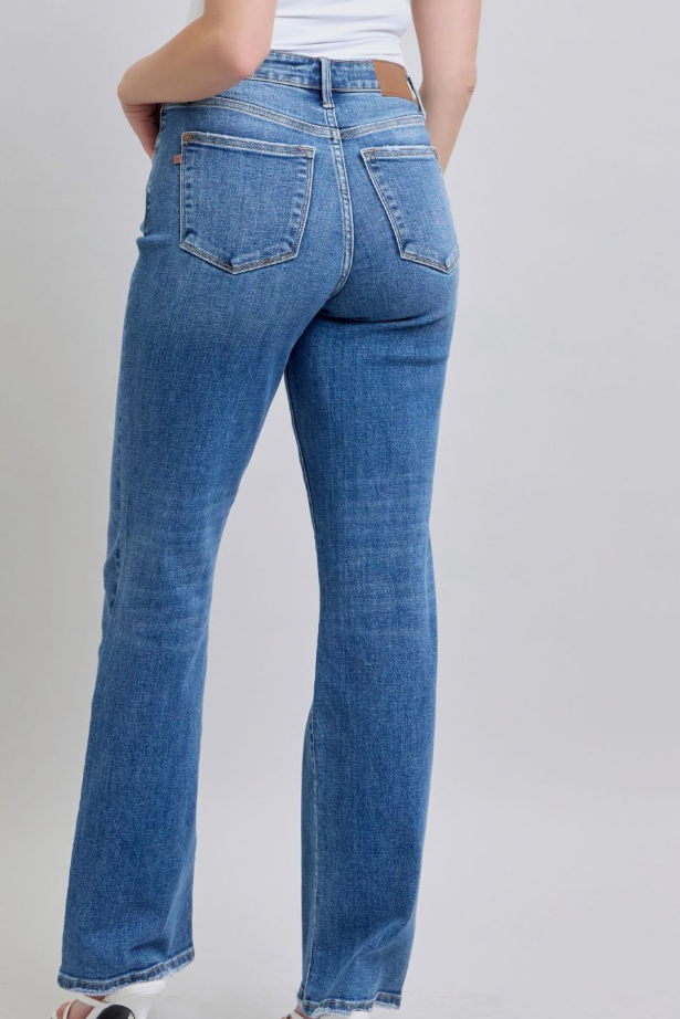 Judy Blue - Vintage Wash Straight Fit