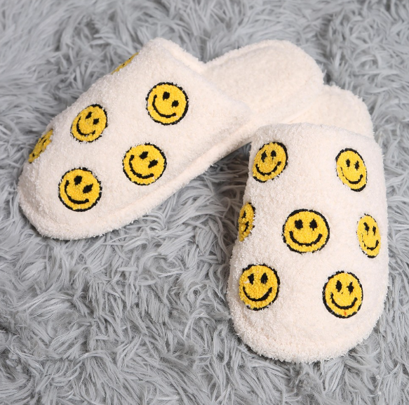 ComfeyLuxe Smiley Slippers