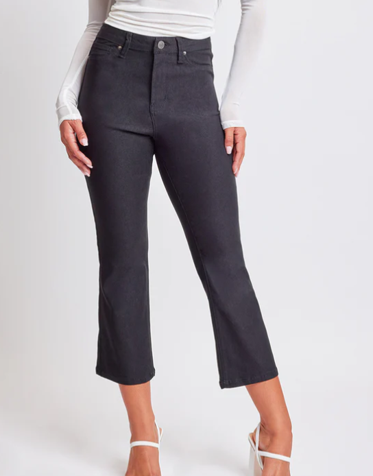 Hyperstretch Cropped Flare - Black